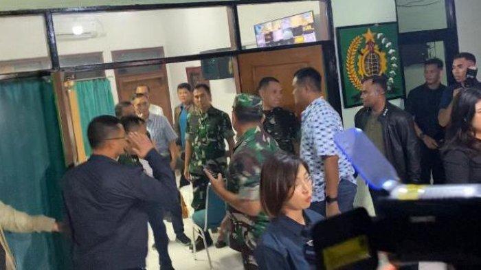 Sejumlah petinggi TNI AD cek kebakaran gudang senjata di Gunungputri, Kabupaten Bogor, Sabtu (30/3/2024).