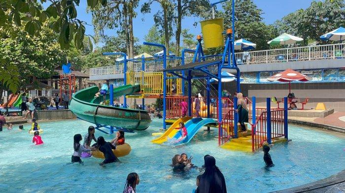 WISATA BOGOR – Waterpark SKI Bogor menjadi salah satu tempat wisata air favorit keluarga dan pelajar di kawasan Bogor. Terletak di area SKI Tajur, tempat ini menawarkan berbagai wahana seru yang cocok untuk liburan akhir pekan.