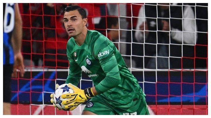 Emil Audero Mulyadi, kiper Inter Milan yang pasang bendera Indonesia di profil Instagram.
