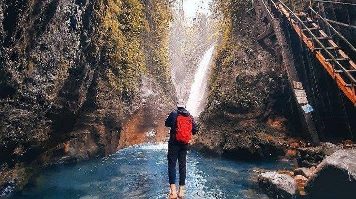 Jika menyukai wisata yang menantang adrenalin, mungkin kamu bisa datang ke tempat wisata Curug Kiara Bogor ini.