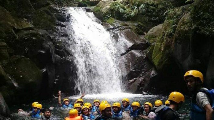 Curug Naga, alternatif tempat wisata alam yang bisa kamu kunjungi di Bogor.