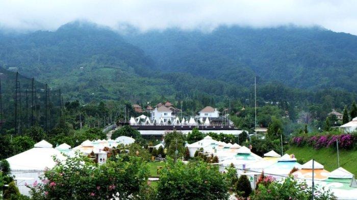 The Highland Park Resort, hotel di Bogor yang menawarkan pengalaman menginap dalam tenda.