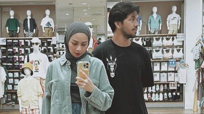 Seorang seleb TikTok bernama Ira Nandha (kiri) mengurai curhatan pilu soal suaminya yang berprofesi sebagai pilot, Elmer (kanan) diduga selingkuh dengan pramugari