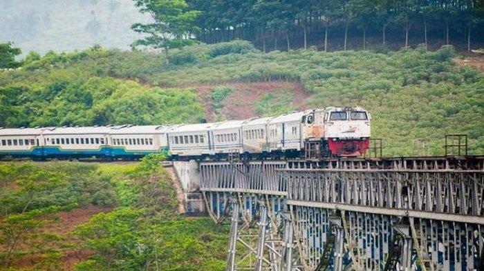 Penjelasan Pt Kai Soal Kabar Lokomotif Ka Argo Parahyangan Terbakar