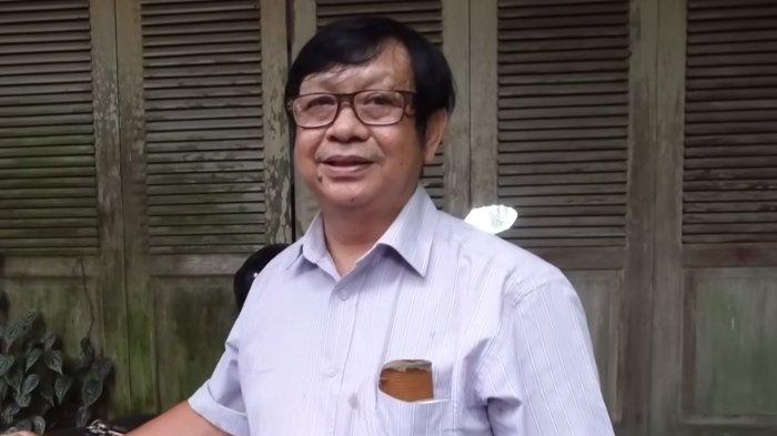 Pak Usman ketar-ketir setelah viral tinggal di rumah mewah tapi kumuh. Sang mantan miliarder pun tertekan setelah kehidupan aslinya dibongkar sang anak.