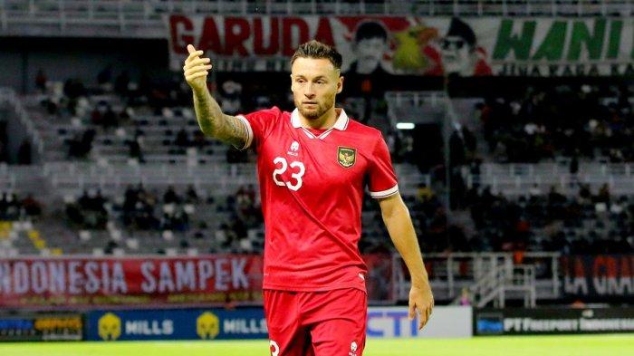 Pemain Timnas Indonesia Marc Klok saat pertandingan FIFA Matchday melawan Turkmenistan yang berakhir dengan skor 2-0 di Stadion Gelora Bung Tomo Surabaya, Jumat (8/9/2023) malam.