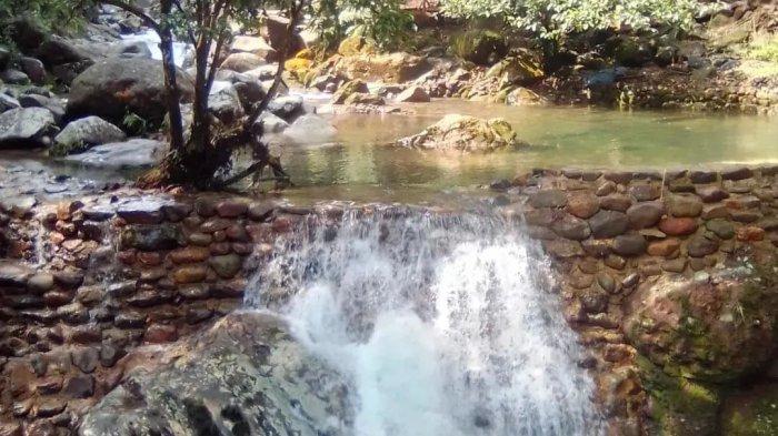 Berenang di Lembah Tepus Bogor, tempat wisata air dengan fasilitas menginap serta pemandangan air terjun yang indah.