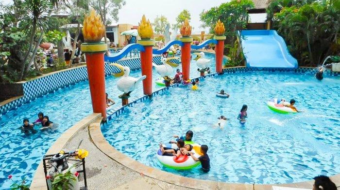 Marcopolo Water Adventure, tempat wisata Bogor yang berada di Jalan Bukit Cimanggu City Raya, Kelurahan Cibadak, Kecamatan Tanah Sareal, Kota Bogor.