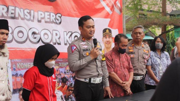 Mediasi oleh Polresta Bogor Kota, Lakukan Mediasi Antara Pengendara Sepeda Motor, Pengemudi Mobil Plat Merah dan Perekam Video, Kamis (7/9/2023).