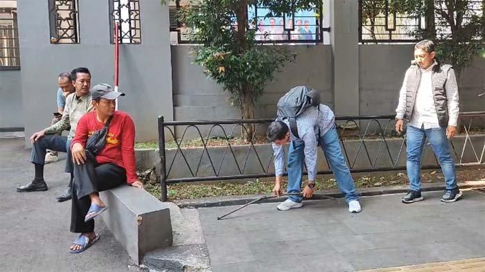 Sejumlah orang tua mendadak geruduk SMAN 3 Kota Bogor pada Kamis (20/6/2024) pagi.