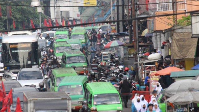 Kondisi di Jalam Veteran atau tepatnya di depan Pasar Devris, Kamis (12/1/2023)