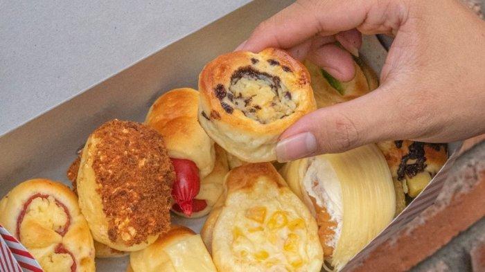 Roti Unyil Venus yang cocok dijadikan sebagai oleh-oleh khas kuliner Bogor. 