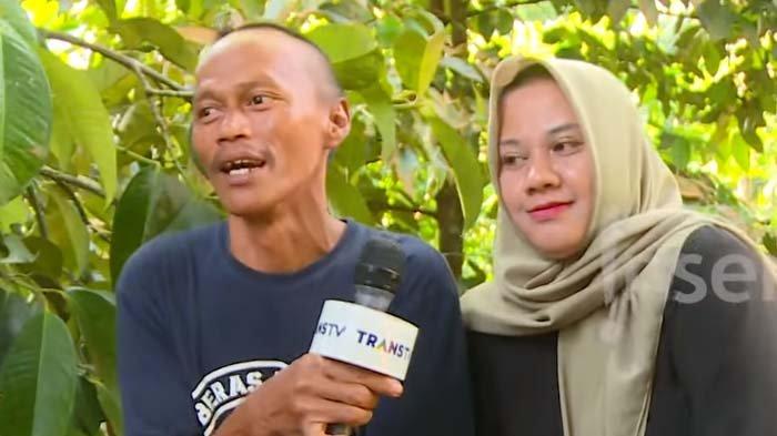 Mengenal sosok pria bernama Gunawan yang tenar dengan nama Sadbor dan joget patuk ayam di TikTok. Profesi masa lalu Sadbor ternyata mengejutkan.
