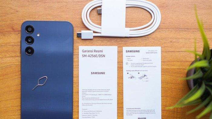 Kelengkapan di dalam kemasan Samsung Galaxy A25 5G
