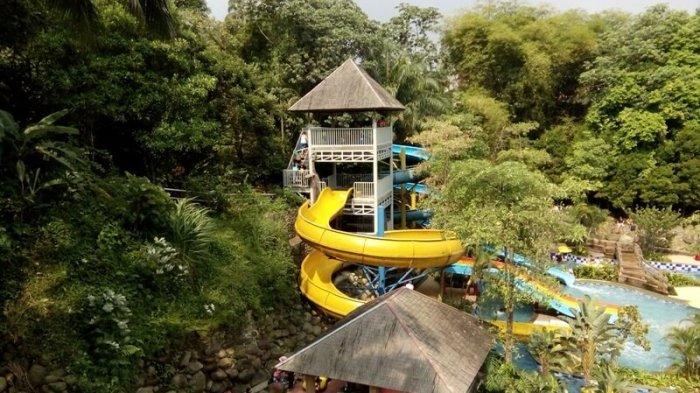 Rekomendasi tempat wisata kolam renang di Bogor, salah satu yang wajib dikunjungi yaitu Water Park SKI