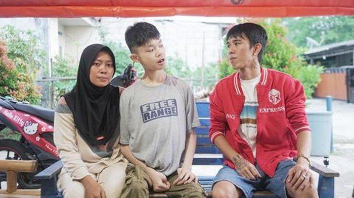 Klarifikasi dari teman ayahnya Xiao Huang, sesama satpam di kompleks Taiwan mengejutkan. Faisal Soh murka hingga sebut Siti TKI viral yang rawat anak majikan difitnah