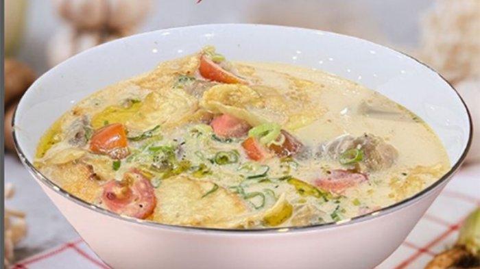 Soto Kaki & Sate Kambing Tugu Kujang Haji Tuhid, kuliner Bogor yang mempunyai ciri khas kuah susu yang creamy dan gurih langganan para artis.