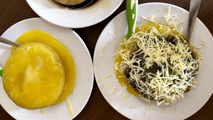 Surabi Duren Sukasari yang topingnya khas dan tak main-main, salah satu kuliner Bogor yang wajib dicoba.