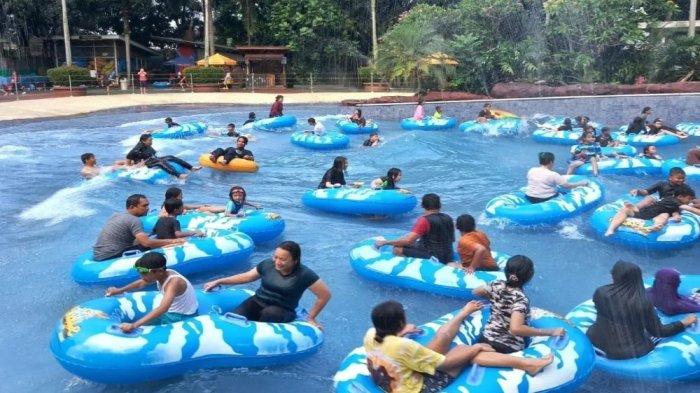 The Jungle Waterpark, salah satu tempat wisata di Bogor yang banyak menarik minat pengunjung, apalagi lokasinya dekat dengan Stasiun Bogor.