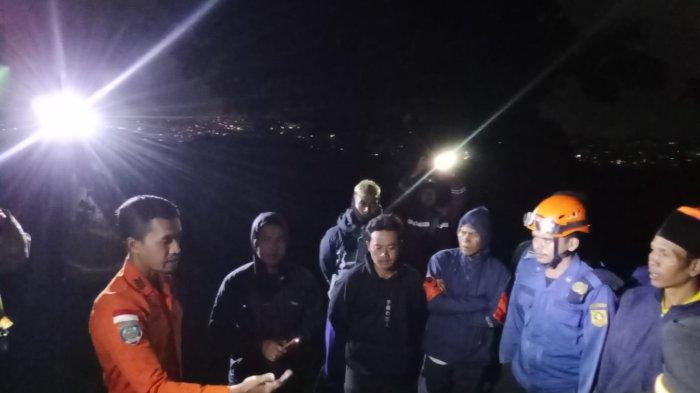 SAR Gabungan Lakukan Pencarian Belasan orang Hilang di Gunung Pangrango, Minggu (28/1/2024).
