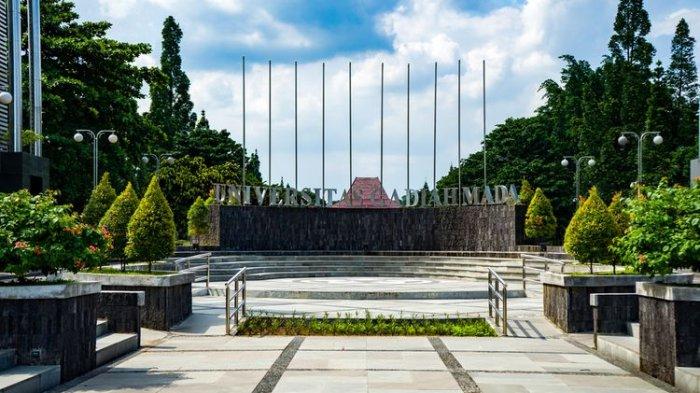 Ketua Majelis Syuro Partai Ummat Amien Rais menyebut duet Presiden Joko Widodo atau Jokowi dan Menteri Koordinator Bidang Kemaritiman dan Investasi Luhut Pandjaitan harus berakhir pada Oktober 2024.