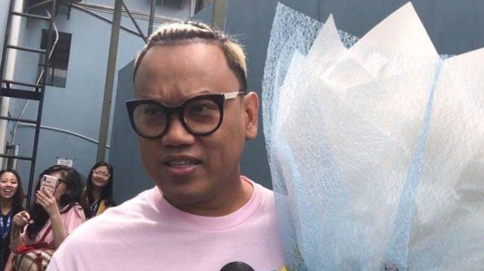 Pembawa acara Uya Kuya berhasil maju jadi anggota DPR RI