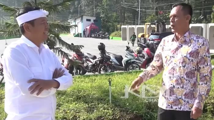 Wakil Bupati Bogor Ade Ruhandi atau Jaro Ade sempat saling tunjuk dengan Gubernur Jawa Barat Dedi Mulyadi soal tanggung jawab bangunan di Puncak Bogor