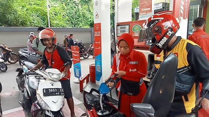 Gambar terkait Update Harga BBM Pertamina Hari Ini 8 Juli di Seluruh Kota dan Provinsi Indonesia,Pertamax Naik (dari Bing)