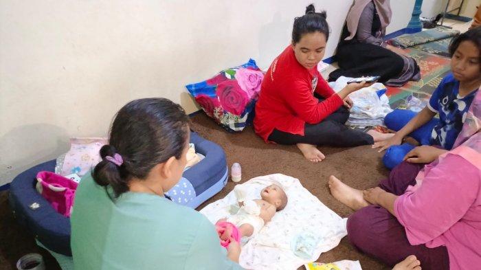 Bayi Perempuan Ditemukan Dalam Kantong Kresek di Belakang Rumah Warga  Karoya Purwakarta - Tribuncirebon.com