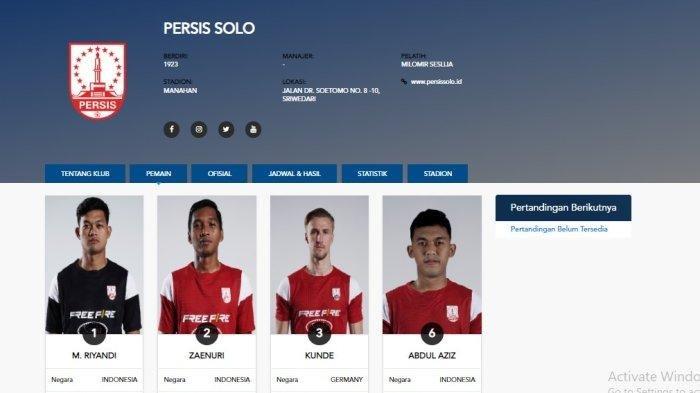 Gelandang Abdul Aziz tiba-tiba tercatat sebagai pemain Persis Solo setelah menghilang dari sesi latihan Persib Bandung. (Tangkap layar situs PT LIB)