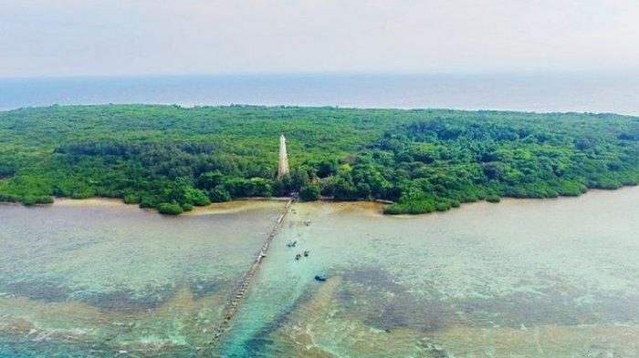 Indramayu Miliki Tempat Wisata Pulau Biawak Tak Jauh dari Pantai Tirtayama