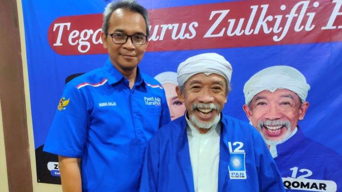 Ketua DPD Kabupaten Cirebon baru, Nurul Qomar saat berfoto bersama Sekretaris DPD PAN Kabupaten Cirebon, Mawa Bagja