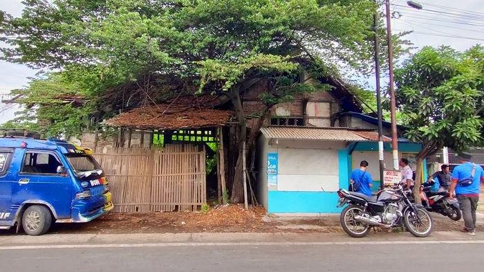 Kondisi Stasiun Lobener di Desa Telukagung, Kecamatan/Kabupaten Indramayu, Rabu (15/11/2023).