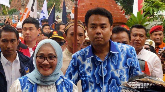 Pasangan calon Wali Kota dan Wakil Wali Kota Cirebon dari Partai NasDem dan Gerindra, Eti Herawati dan Suhendrik, akhirnya resmi mendaftar ke Komisi Pemilihan Umum (KPU) Kota Cirebon pada Kamis (29/8/2024) siang