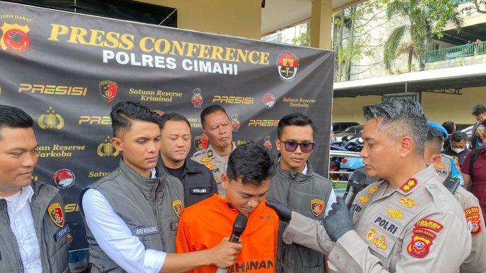 Polres Cimahi menangkap Widi Andrian (33) yang menjadi dokter gadungan dengan nama samaran dr. Damar Mangkuluhur Sardijt. 