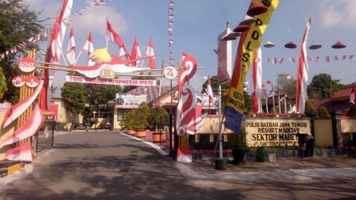 gapura 17 agustus dari bambu 1