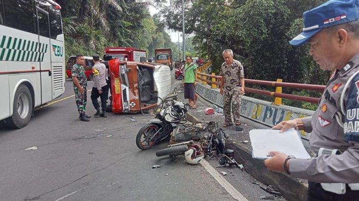 Tiga kendaraan terlibat kecelakaan lalu lintas di Jalan Cadas Pangeran, Kecamatan Pamulihan, Sumedang, Rabu (5/12/2024) pagi
