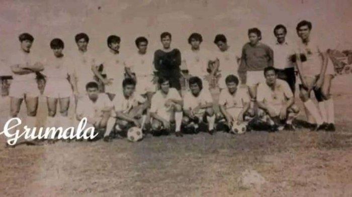 para pemain sepakbola Madjalengka Voetbal Comite) pada tahun 1915 yang lebih dulu dari BIVB (Bandoeng Indlansch Voetbal Bond) yang berdiri tahun 1923 sebagai cikal bakal Persib, bahkan Persija baru terbentuk VIJ (Voetbal Indonesia Jacatra) tahun 1928