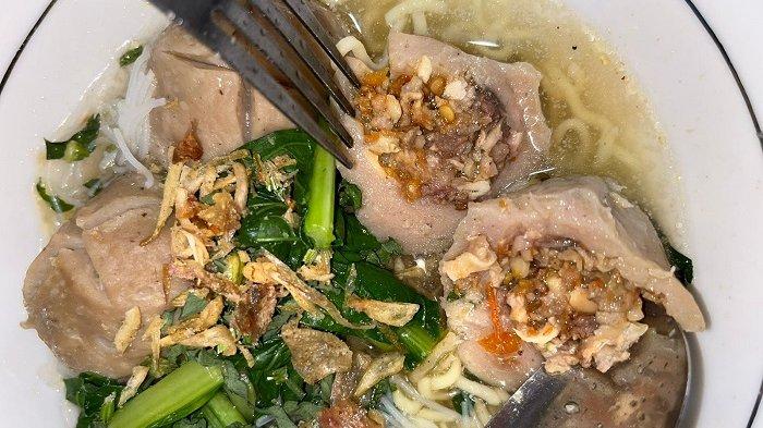 Menu Baso Spesial Cabe di Baso Seuseupan Gunungbatu, Kota Bogor.