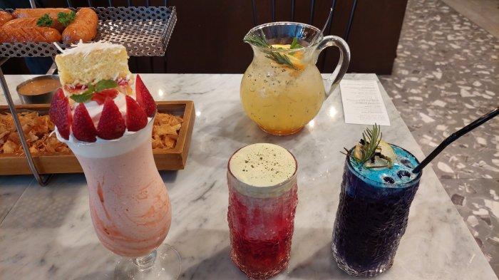 Beragam pilihan minuman di restoran Karnivor, Grand Indonesia yang melengkapi santapan aneka daging steak