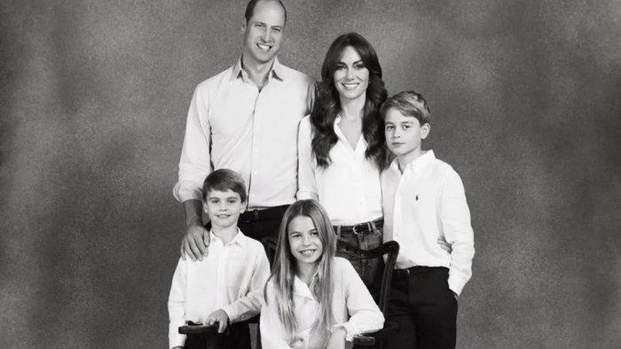Pangeran William dan Kate Middleton bersama ketiga anaknya