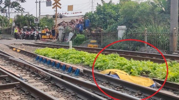 Pemotor perempuan korban kecelakaan tergeletak di rel setelah ditabrak KRL dekat Stasiun Citayam, Kota Depok pada Jumat (6/9/2024).