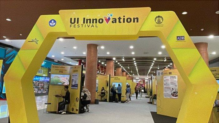 Suasana UI Innovation Festival di Lippo Puri Mall, Kembangan, Jakarta Barat.