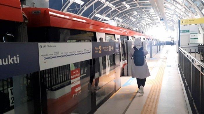 Kementerian Perhubungan (Kemenhub) melakukan uji coba LRT dari Stasiun Harjamukti, Kecamatan Cimanggis, Depok, Jawa Barat, Rabu (12/7/2023).