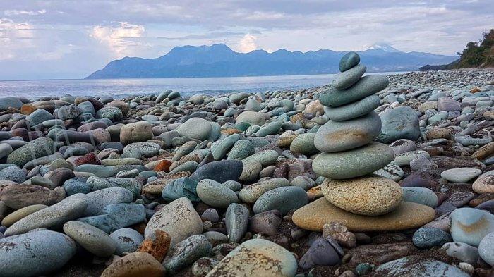 PANTAI- Tempat wisata Pantai Batu Biru, di Kabupaten Ende.