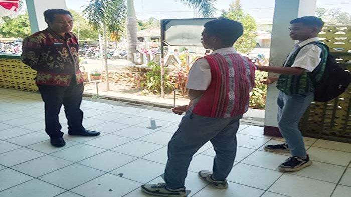 Terima Banyak Keluhan Ombudsman Ntt Sambangi Sma Negeri 1 Kefamenanu