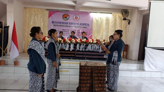 3 Bidan Puskesmas Kopeta Dilantik Menjadi Pengurus IBI Ranting Kopeta ...