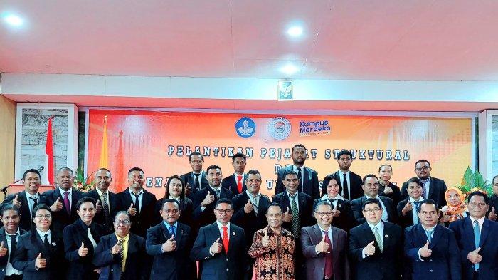 Pelantikan Pejabat di Kampus Universitas Nusa Nipa