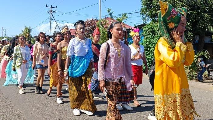 Peserta Karnaval