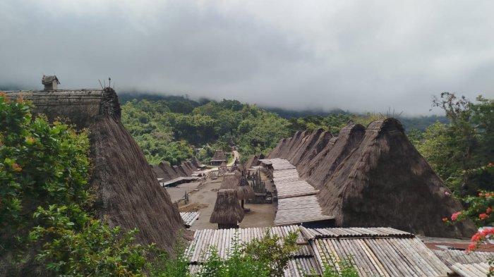 DESTINASI- Kampung Bena, kampung adat tertua di Kabupaten Ngada, Flores, NTT.